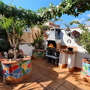 atico-con-terraza-barbacoa-airport-barcelona.topbarcelonahotels.com/